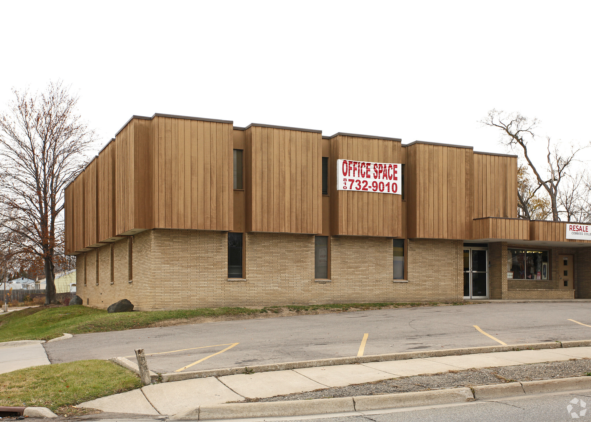 1173 N Ballenger Hwy, Flint, MI for sale Primary Photo- Image 1 of 13