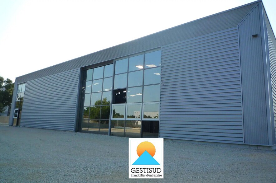 Flex in Signes for lease - Building Photo - Image 1 of 3