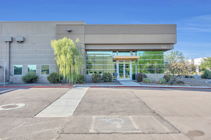 23320 N 18th Dr, Phoenix, AZ for lease - Building Photo - Image 1 of 27