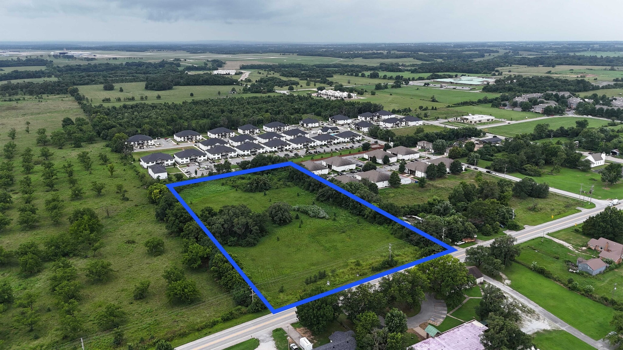 SW Regional Airport Boulevard, Bentonville, AR for sale Building Photo- Image 1 of 7