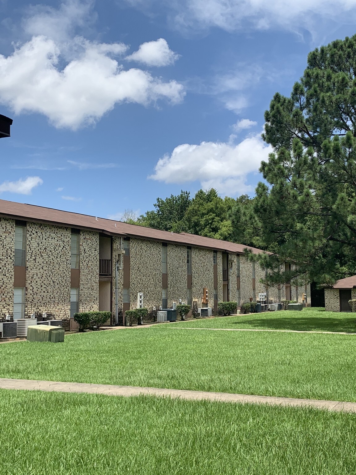 5680 Concord Rd, Beaumont, TX 77708 Concord Manor Apartments