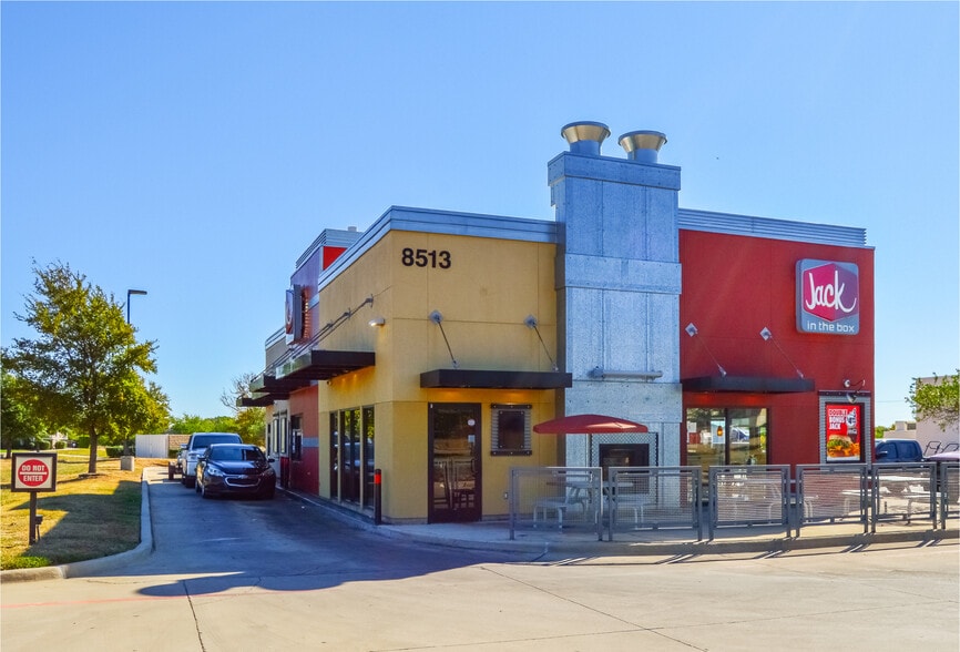 8513 S Hulen St, Fort Worth, TX 76123