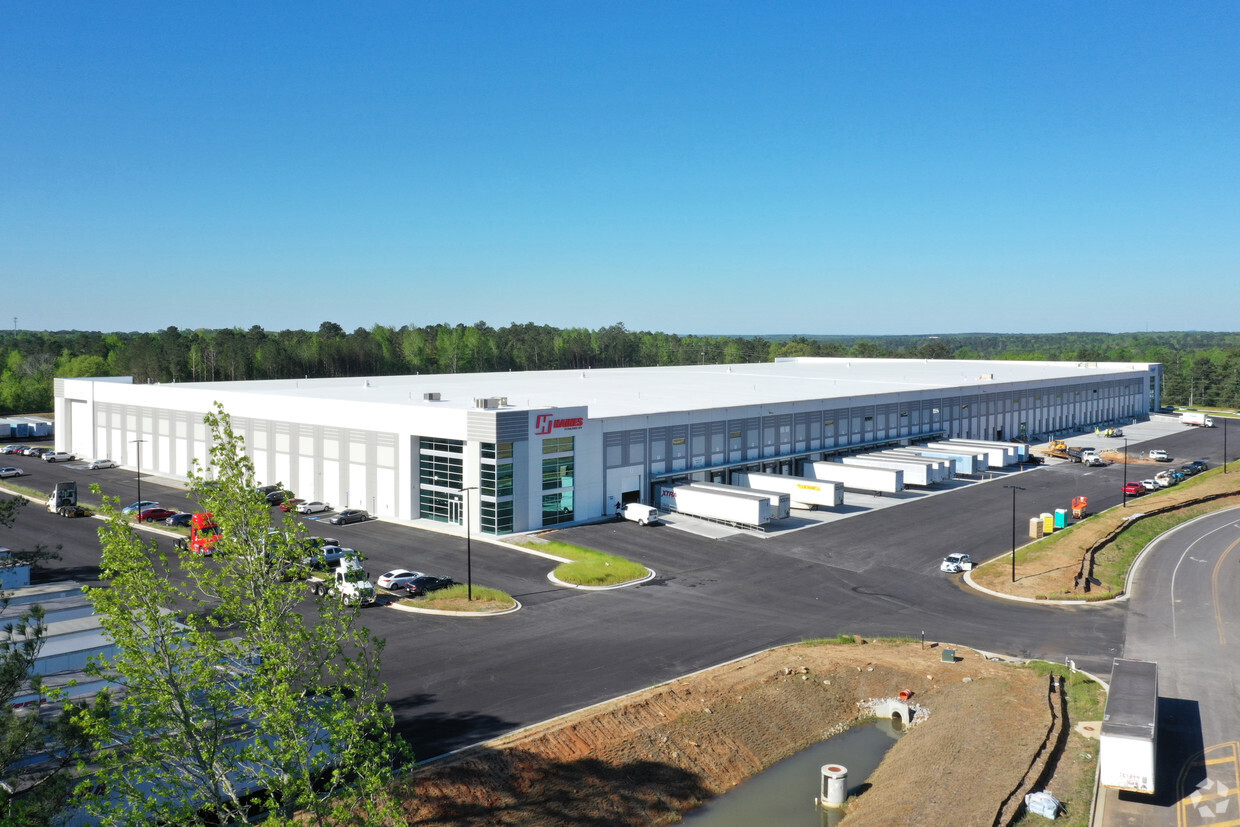 7600 Wood Rd, Douglasville, GA for lease Building Photo- Image 1 of 4