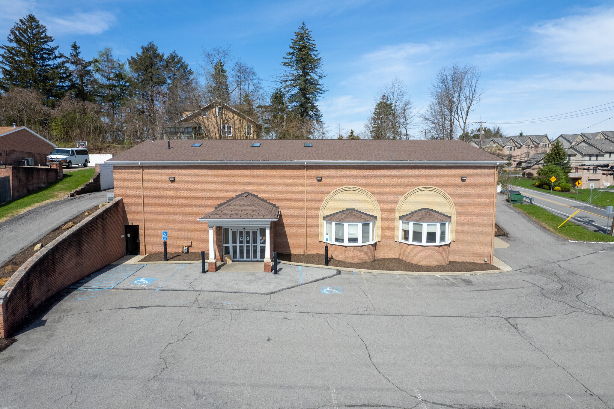 8 Hattman Dr, Coraopolis, PA 15108 Office for Sale