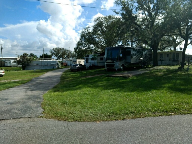 1995 W County Line Rd, Avon Park, FL for sale - Primary Photo - Image 1 of 1