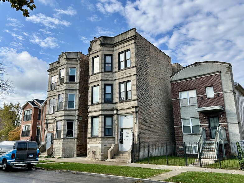 1264 S Saint Louis Ave, Chicago, IL for sale - Primary Photo - Image 1 of 28