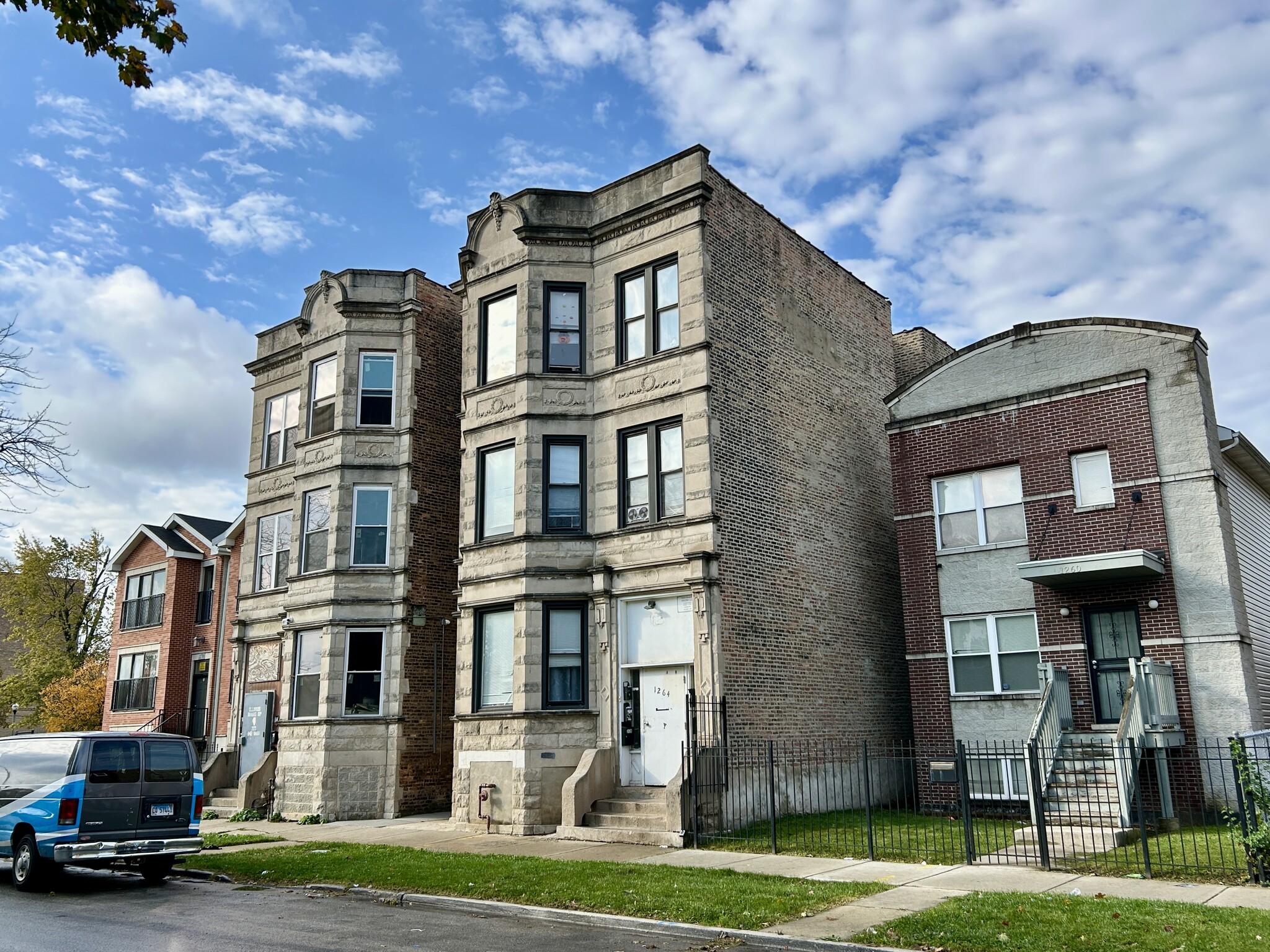 1264 S Saint Louis Ave, Chicago, IL for sale Primary Photo- Image 1 of 29