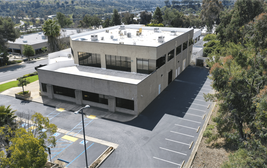 4990 Viewridge Ave, San Diego, CA for lease - Building Photo - Image 3 of 10