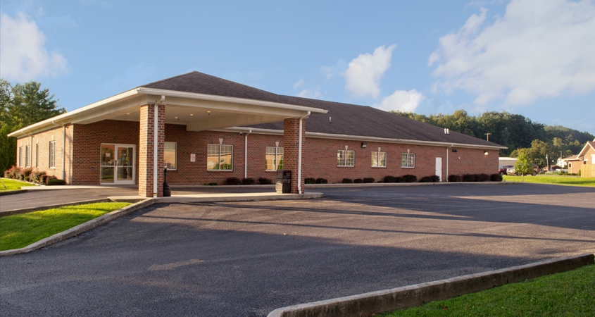 100 Main St, Elkins, WV for sale - Primary Photo - Image 1 of 1