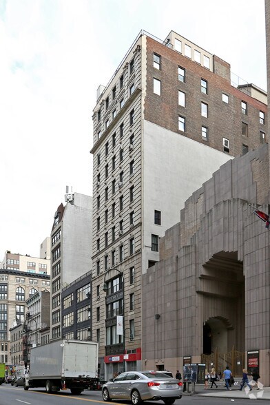 116 W 14th St, New York, NY for sale - Building Photo - Image 2 of 12