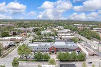 581-607 Elm Pl, Highland Park, IL - AERIAL  map view