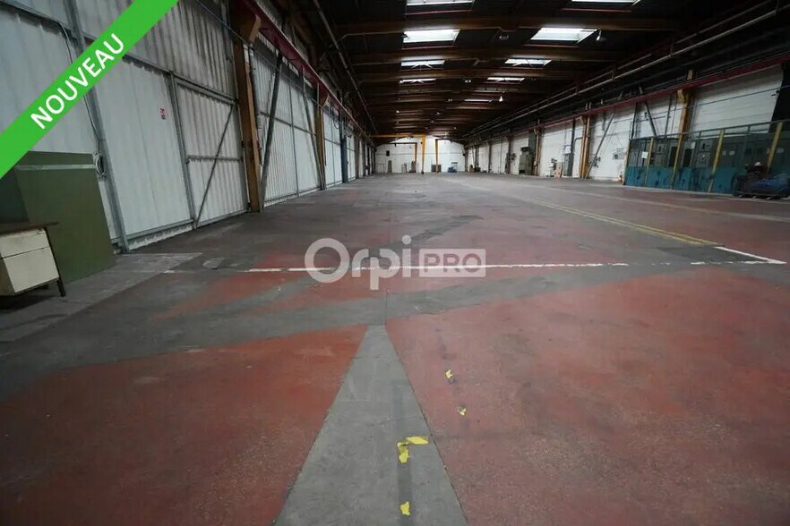 Industrial in Longvic for lease - Building Photo - Image 2 of 6