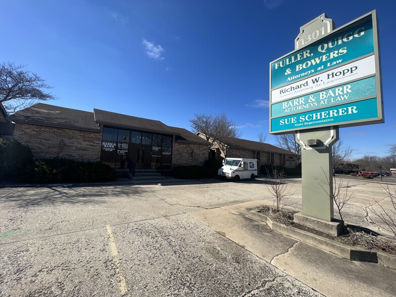 1301 E Mound Rd, Decatur, IL for sale - Building Photo - Image 1 of 1