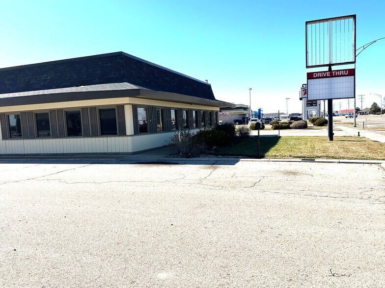 4101 10th St, Great Bend, KS for sale - Primary Photo - Image 1 of 1