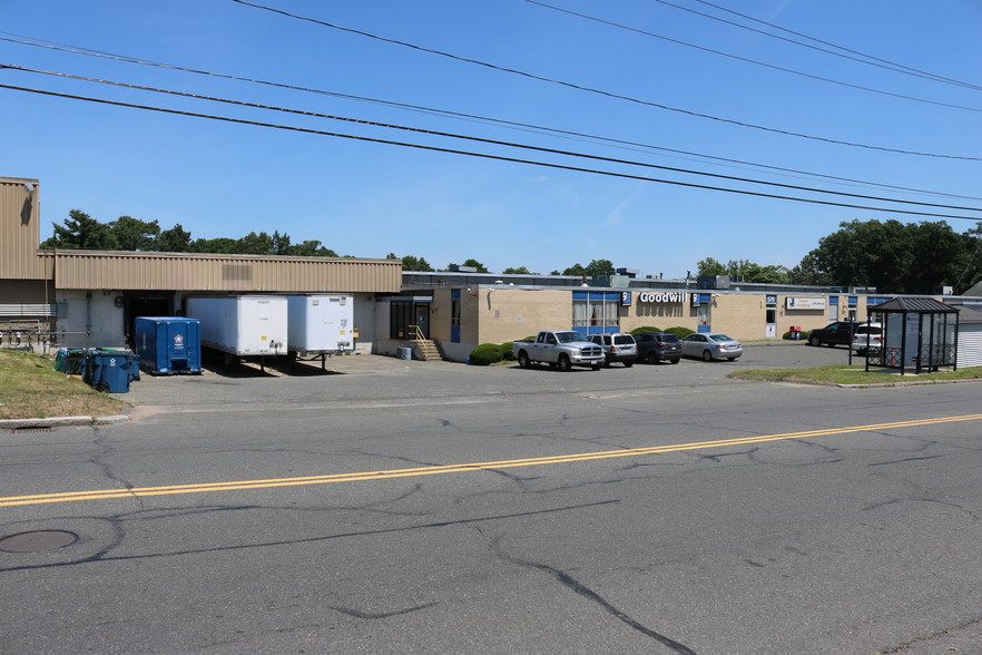 570 Cottage St, Springfield, MA for lease - Primary Photo - Image 1 of 8