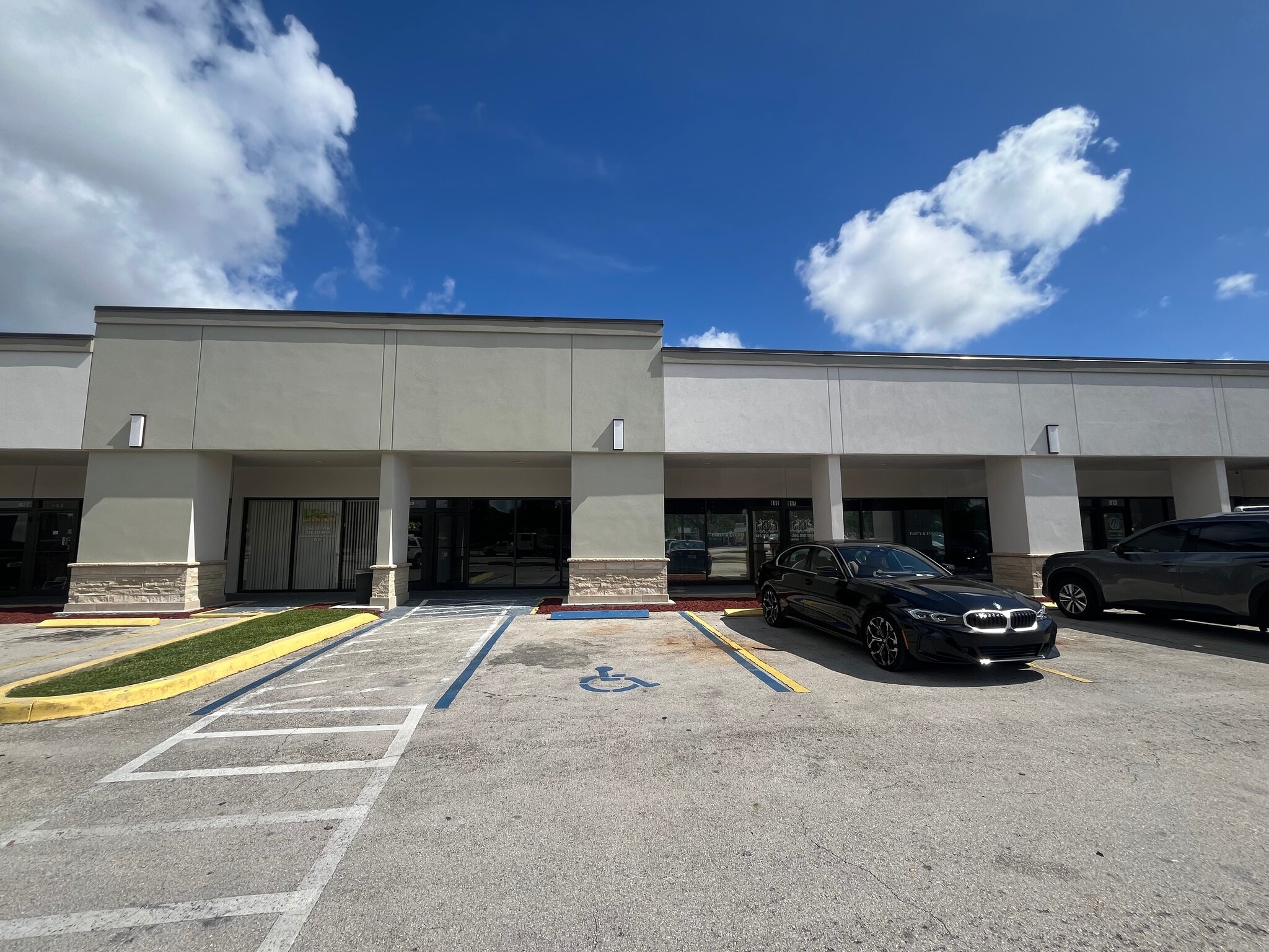 805-865 NW 119 St, Miami, FL for lease Building Photo- Image 1 of 8