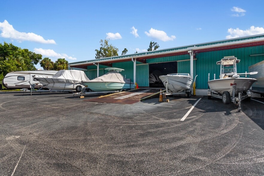 1327-1339 River Rd, North Fort Myers, FL for sale - Building Photo - Image 3 of 5