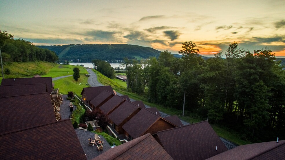 The Lodges at Sunset Village portfolio of 2 properties for sale on LoopNet.com - Building Photo - Image 1 of 12