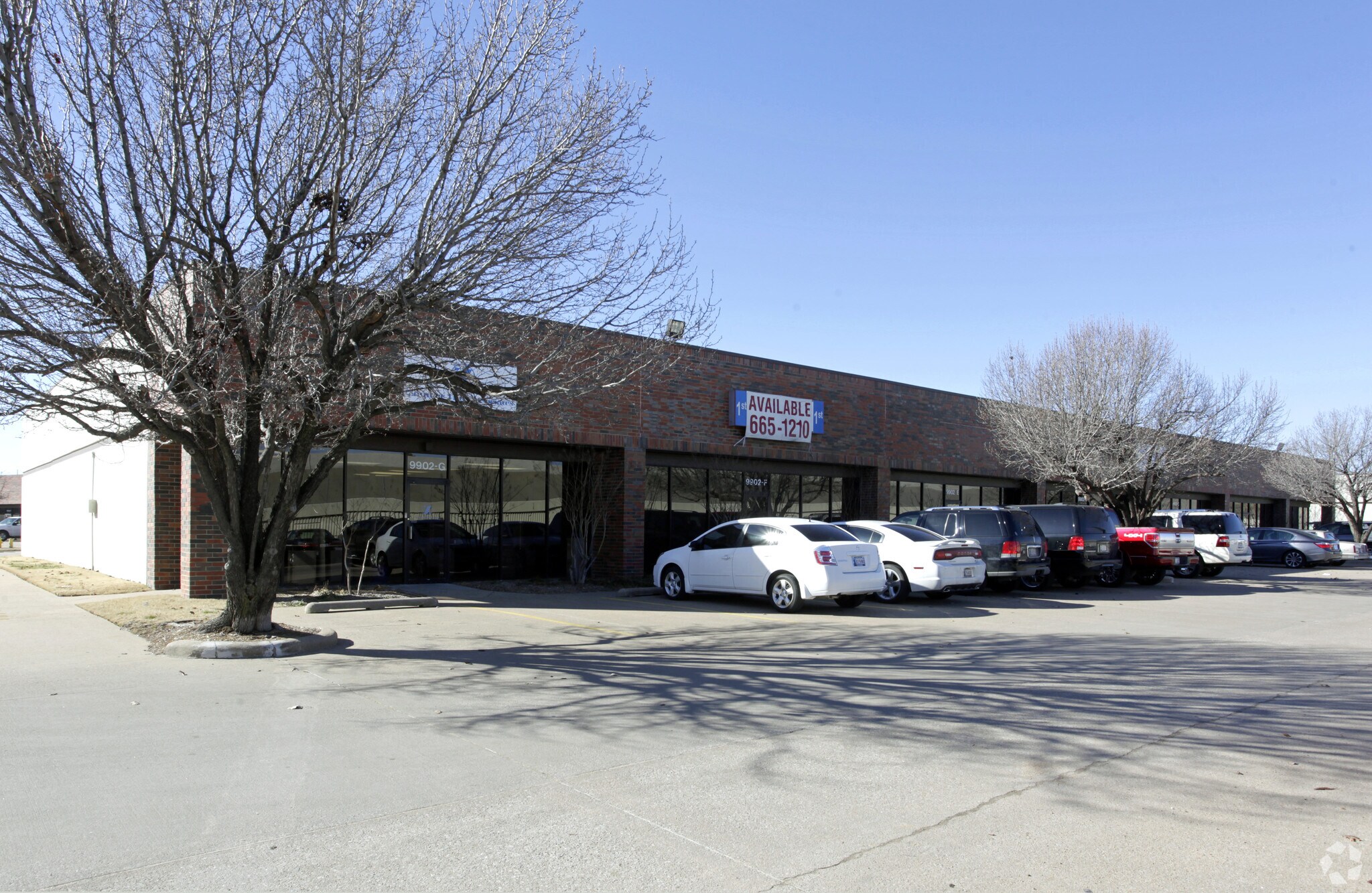 9902 E 43rd St, Tulsa, OK for sale Primary Photo- Image 1 of 1