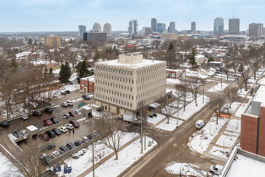 111 Waterloo St, London, ON for lease - Aerial - Image 2 of 2