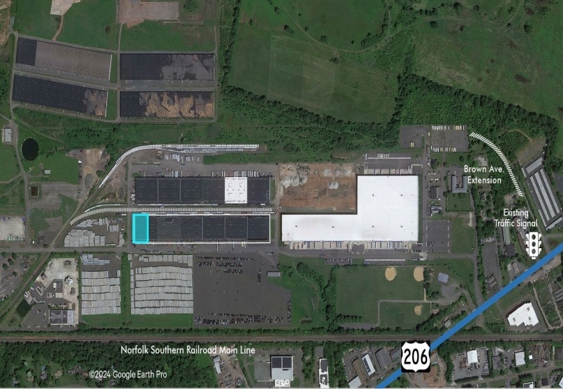 152 US Highway 206, Hillsborough, NJ for lease - Building Photo - Image 1 of 2