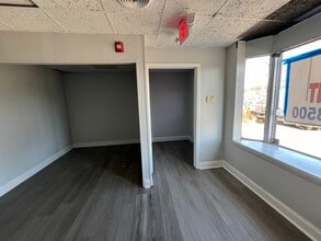 4 S West Blvd, Newfield, NJ for lease Interior Photo- Image 2 of 16