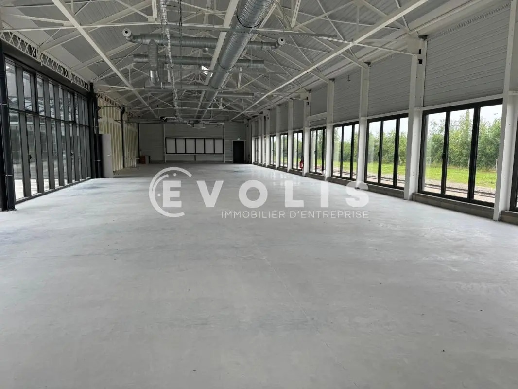 Office in Longueau for lease Interior Photo- Image 1 of 4