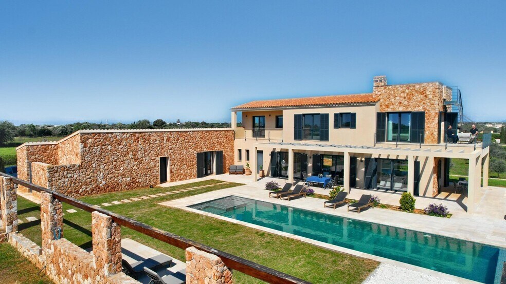 Office in Ses Salines for sale - Building Photo - Image 3 of 18