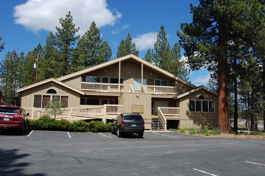 9705 State Route 267 St, Truckee, CA for lease - Primary Photo - Image 1 of 11