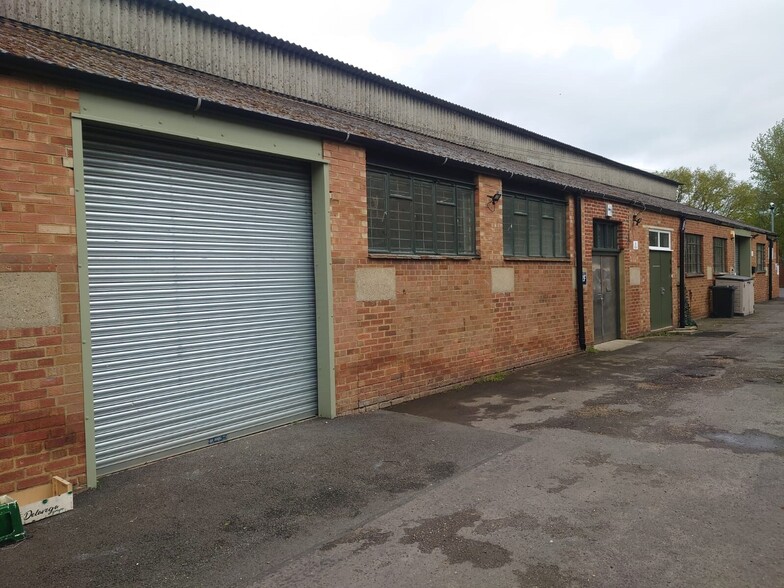 Underlyn Ln, Tonbridge for lease - Building Photo - Image 1 of 7