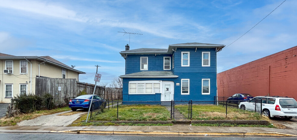 4641 42nd Pl, Hyattsville, MD for sale - Building Photo - Image 1 of 1