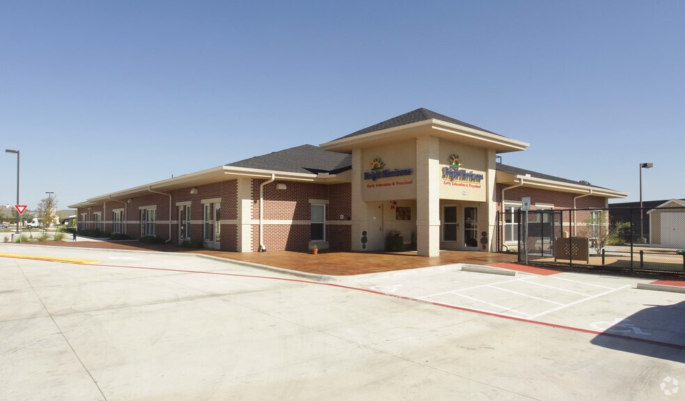 7210 Wyoming Springs Dr, Round Rock, TX 78681