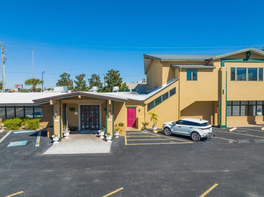 4001 S Tamiami Trl, Sarasota, FL for sale Primary Photo- Image 1 of 1