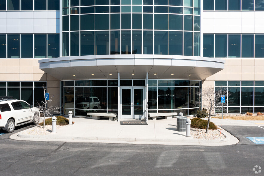 3450 N Triumph Blvd, Lehi, UT for lease - Building Photo - Image 2 of 4