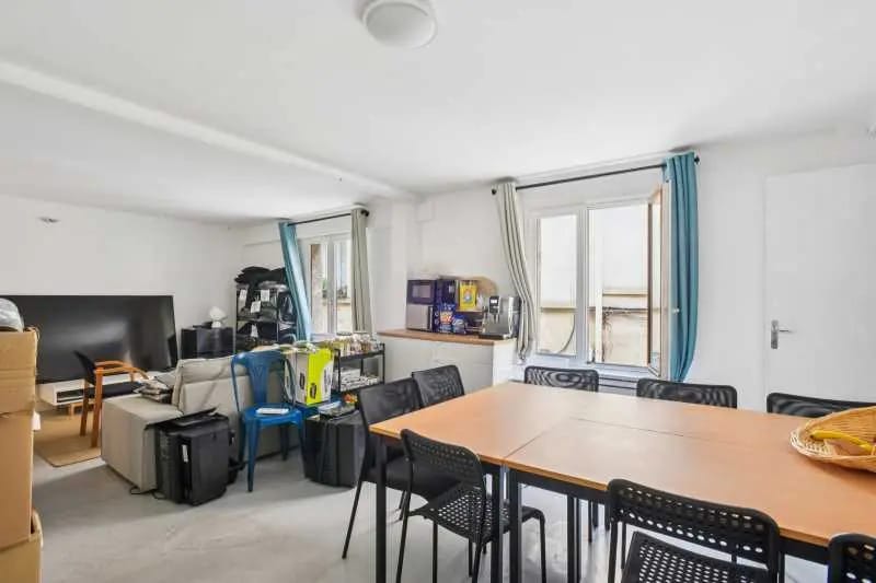 43 Rue De La Roquette, Paris for sale Building Photo- Image 1 of 9