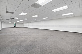 31111 Agoura Rd, Westlake Village, CA for lease Interior Photo- Image 2 of 5