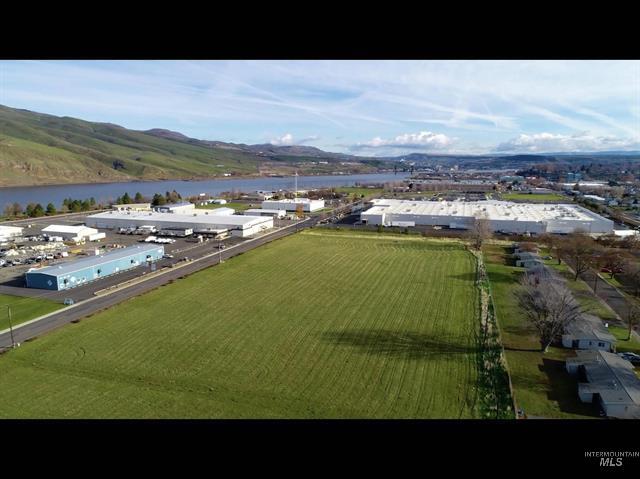 NKA Port Drive, Clarkston, WA for sale - Building Photo - Image 1 of 1