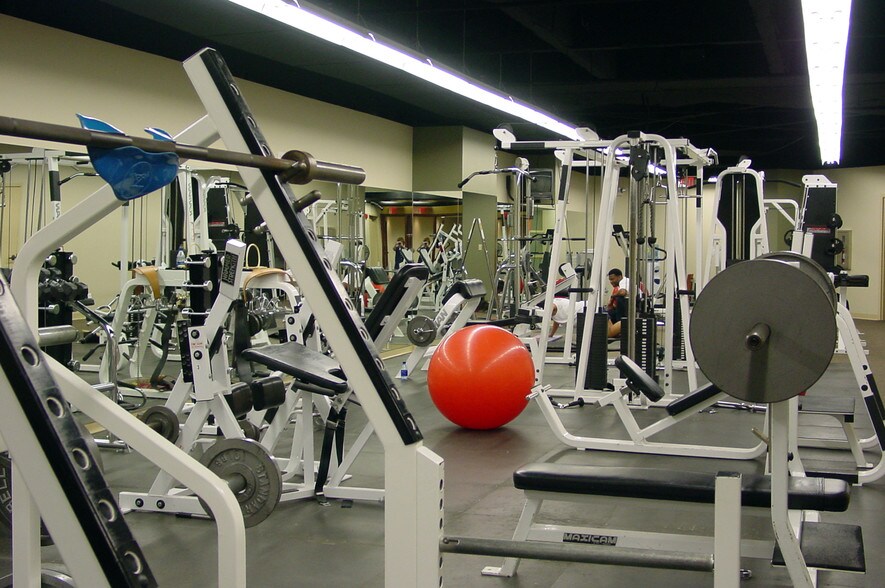 6075 Poplar Ave, Memphis, TN for lease - Interior Photo - Image 2 of 70