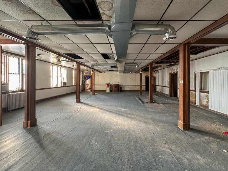 6855 & 6747 Vinewood St, Detroit, MI for sale - Building Photo - Image 3 of 17