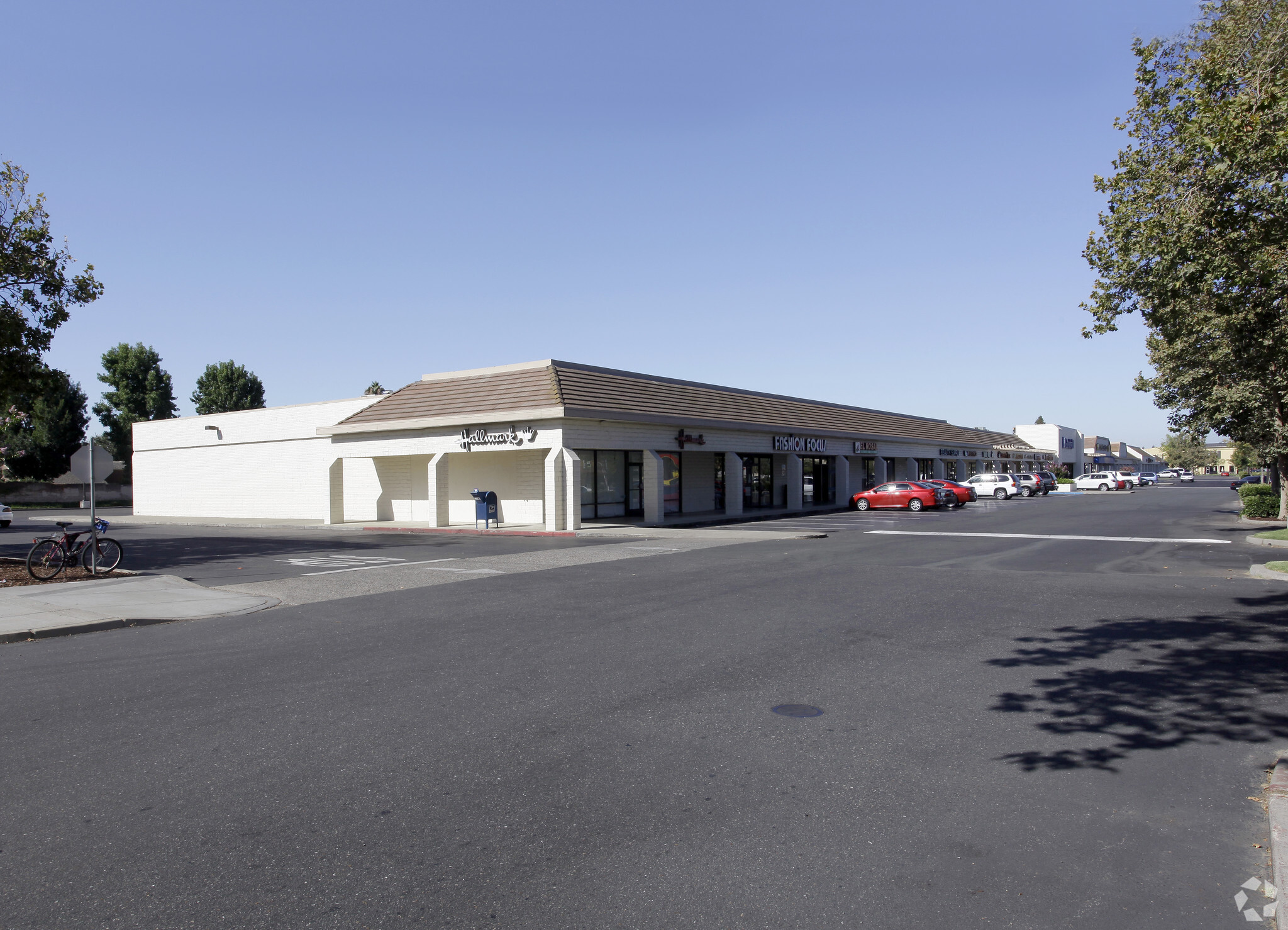 708-872 W Kettleman Ln, Lodi, CA for sale Primary Photo- Image 1 of 1