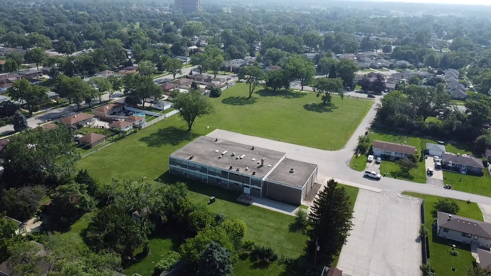 848 N Mill Rd, Addison, IL for sale - Aerial - Image 2 of 5