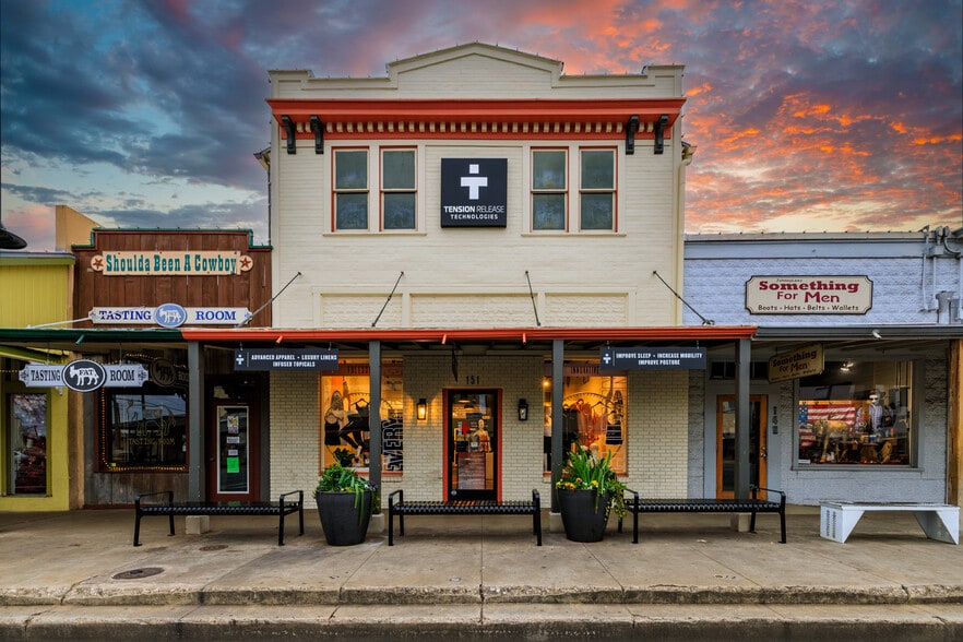 151 E Main St, Fredericksburg, TX for sale - Primary Photo - Image 1 of 1