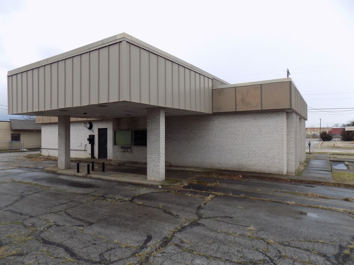 1619 Kansas Ave, Lorain, OH 44052