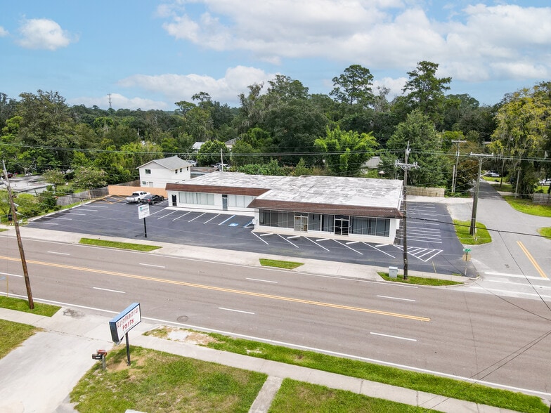 2803 NW 6th St, Gainesville, FL for lease - Building Photo - Image 1 of 20
