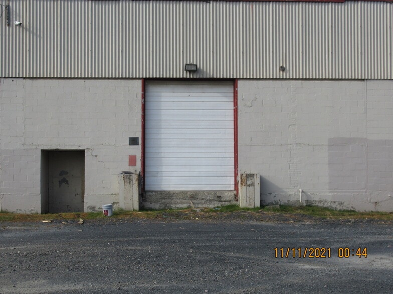 63 Railroad Ave, Wallkill, NY for lease - Building Photo - Image 3 of 65