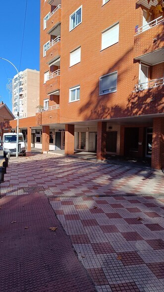 Coworking Space in Guadalajara, Guadalajara for lease - Building Photo - Image 1 of 6