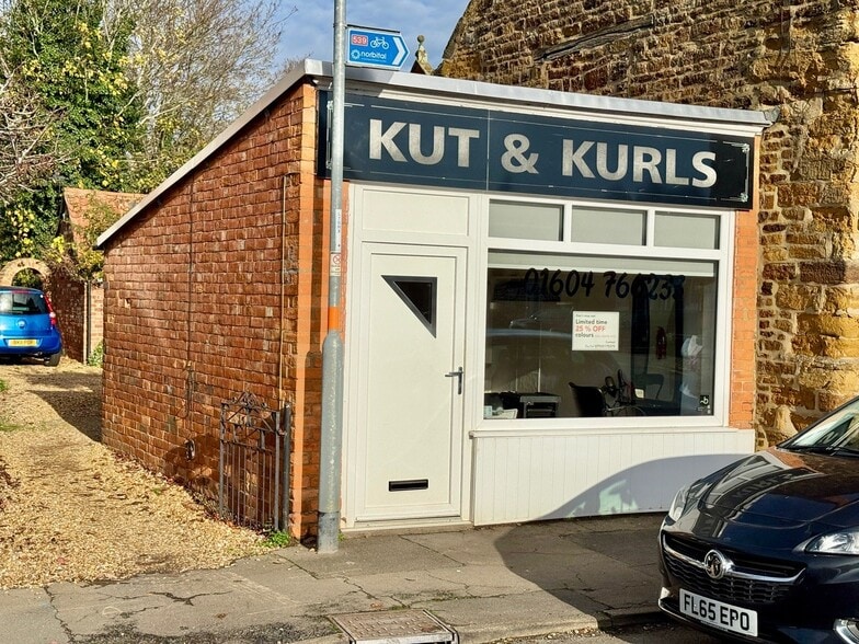 2 High St, Hardingstone for sale - Building Photo - Image 2 of 3