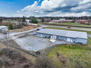 913 Upward Rd, Flat Rock, NC for lease Interior Photo- Image 2 of 9