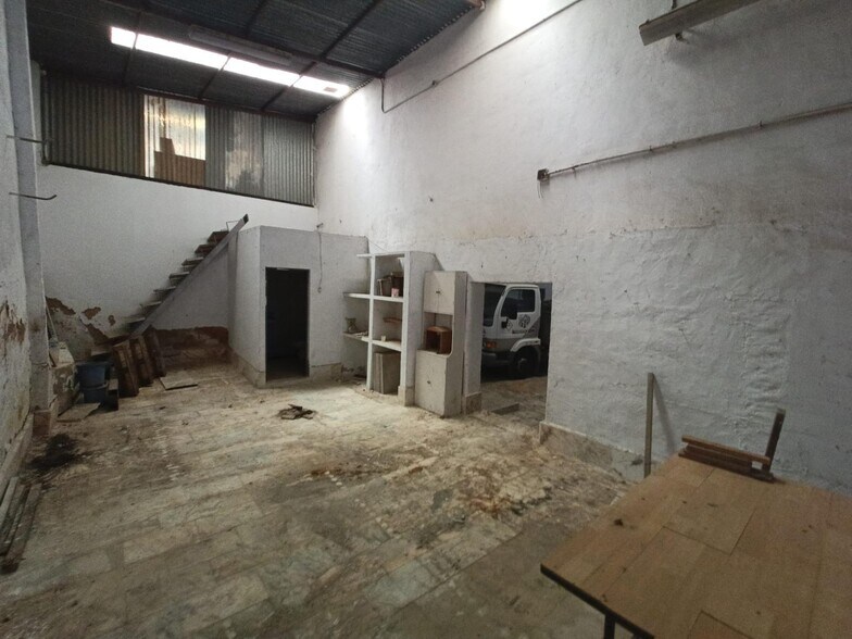 Industrial in Cáceres for sale - Building Photo - Image 2 of 8
