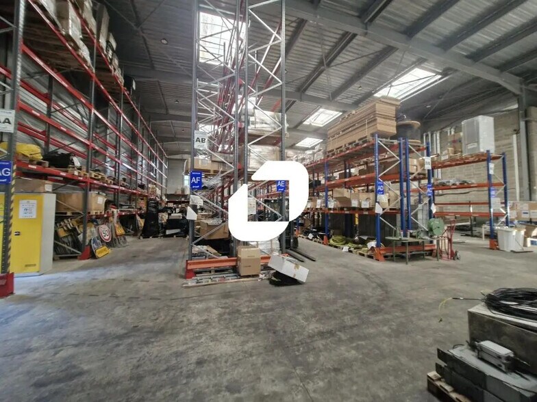 Office in Bussy-Saint-Martin for sale - Interior Photo - Image 2 of 11